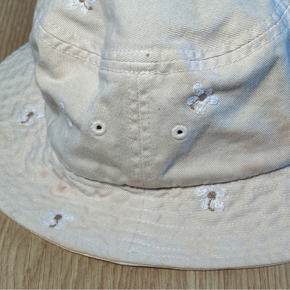 RARE Cherry LA Mountain Wear Bucket Hat in blush - Picture 4 of 8